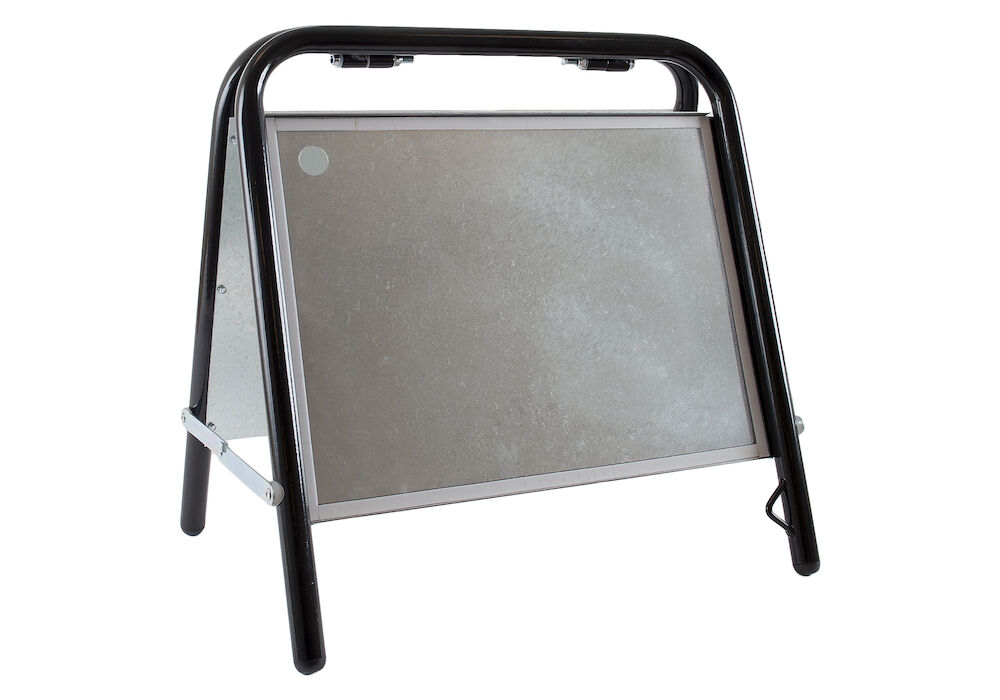 Gatu-/mäklarställ A3